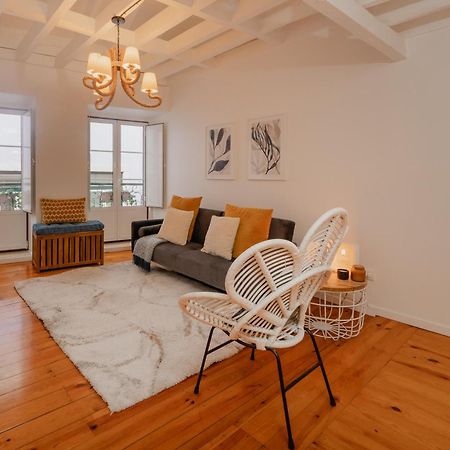 דירות ליסבון Stylish Getaway In A Mezzanine Flat By The Castle מראה חיצוני תמונה