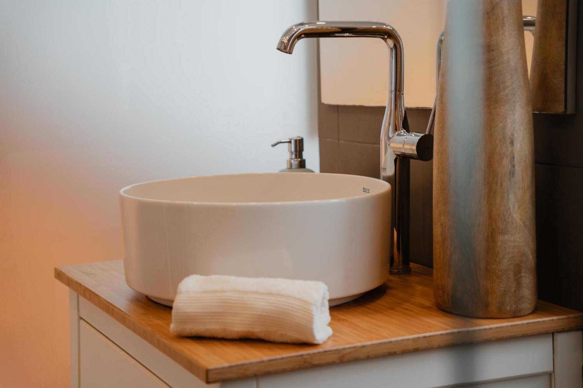 דירות ליסבון Stylish Getaway In A Mezzanine Flat By The Castle מראה חיצוני תמונה