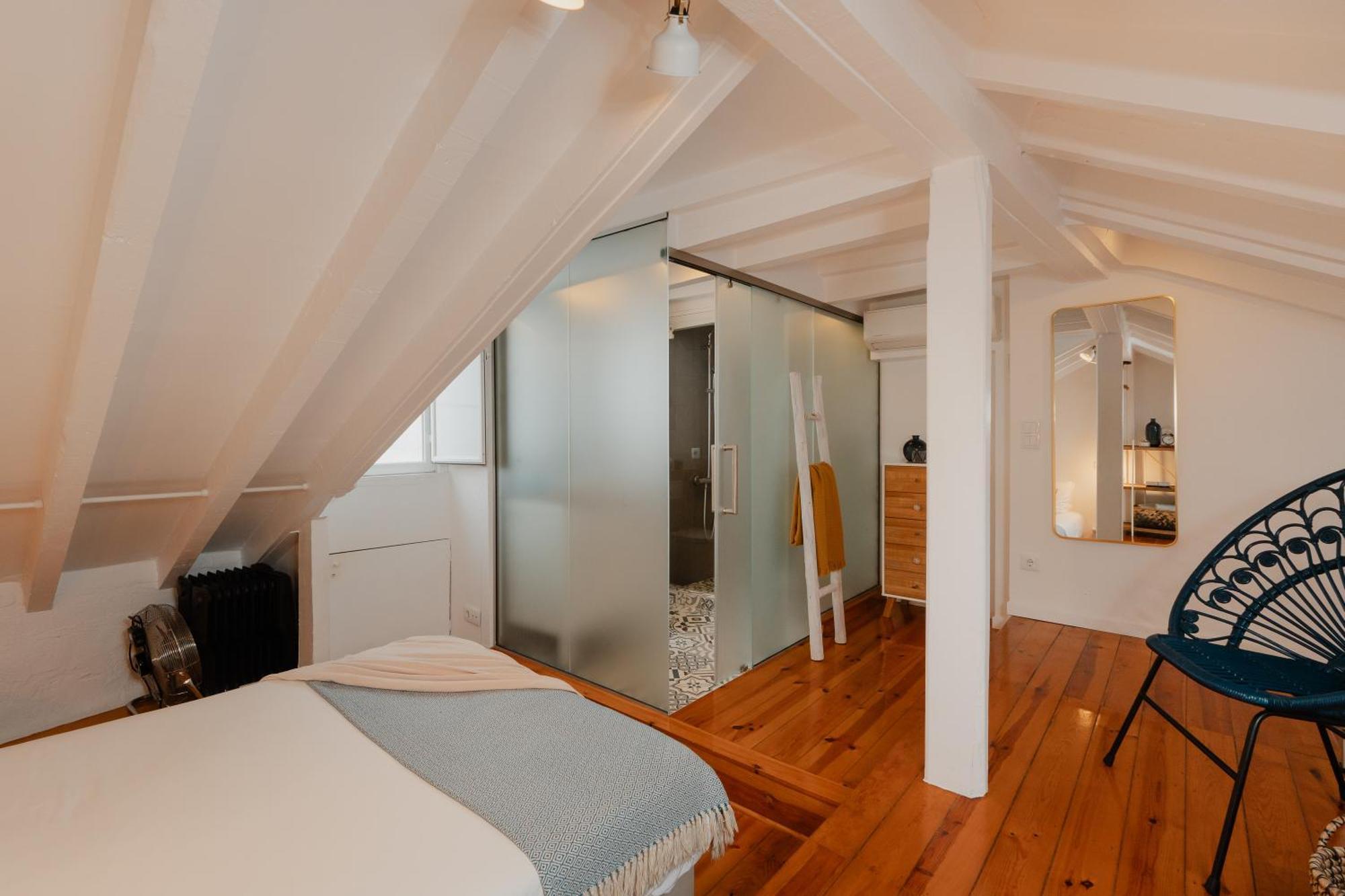 דירות ליסבון Stylish Getaway In A Mezzanine Flat By The Castle מראה חיצוני תמונה