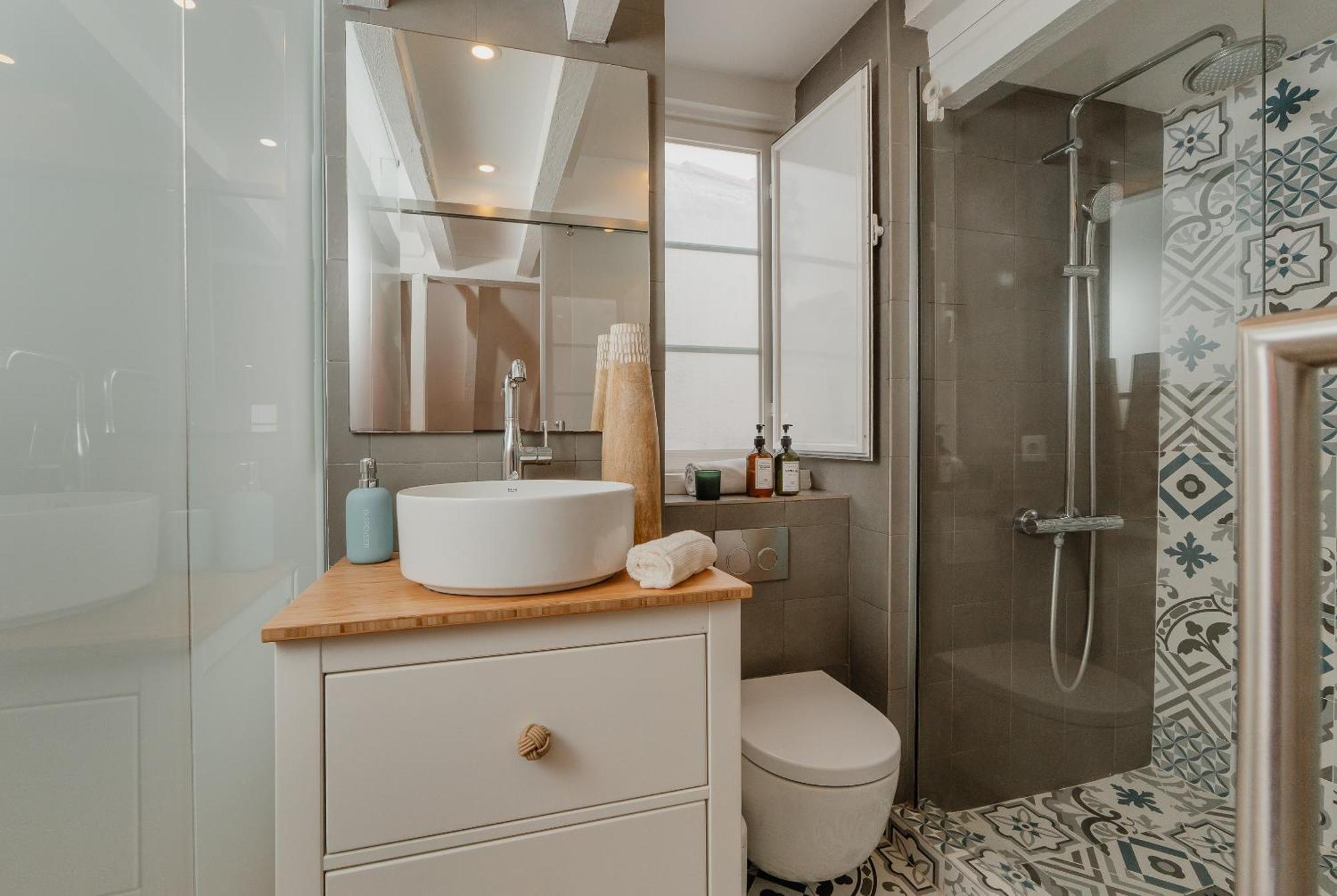 דירות ליסבון Stylish Getaway In A Mezzanine Flat By The Castle מראה חיצוני תמונה