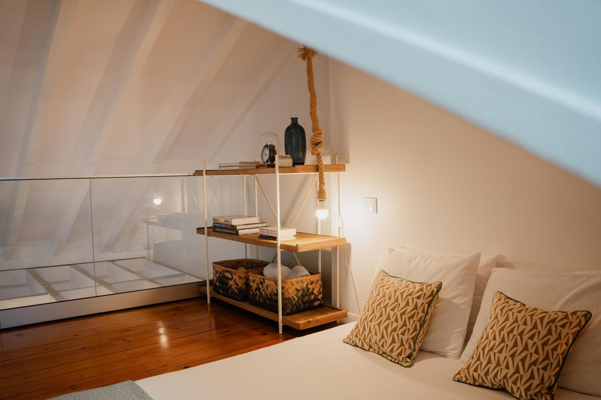 דירות ליסבון Stylish Getaway In A Mezzanine Flat By The Castle מראה חיצוני תמונה
